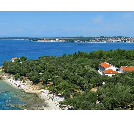Lanterna Sunny Seaside Apartment Porec
